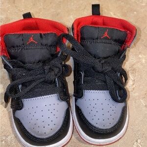 Jordan Kids Black and Red Sneakers